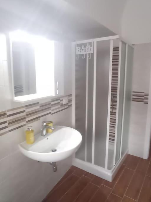 Ferienwohnung Dimora Del Cavaliere LʼAquila Exterior foto
