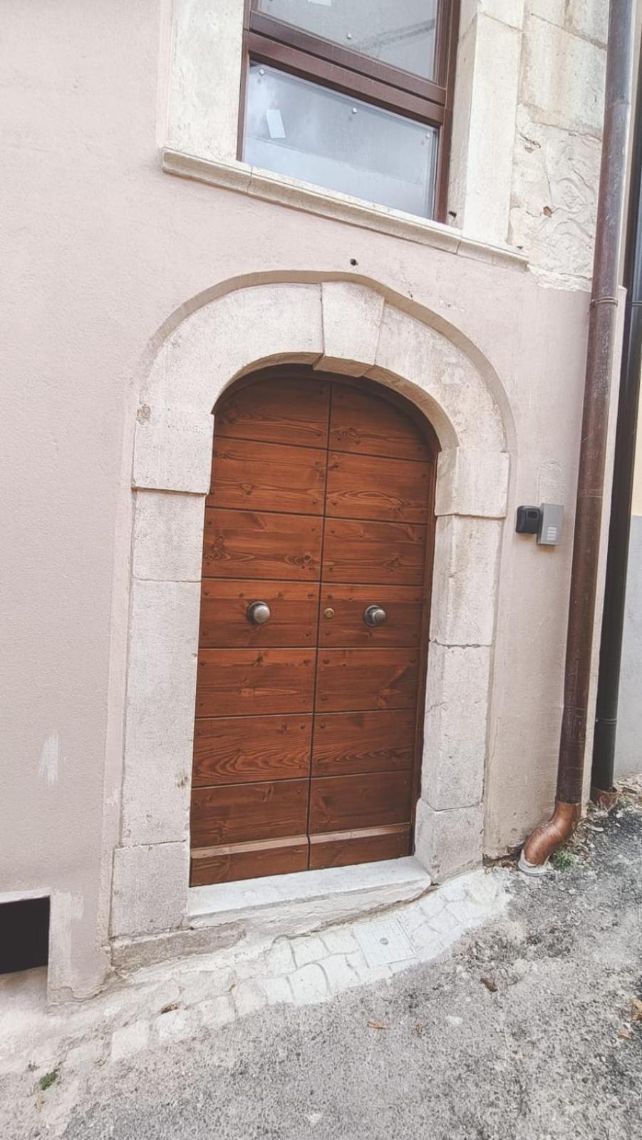 Ferienwohnung Dimora Del Cavaliere LʼAquila Exterior foto